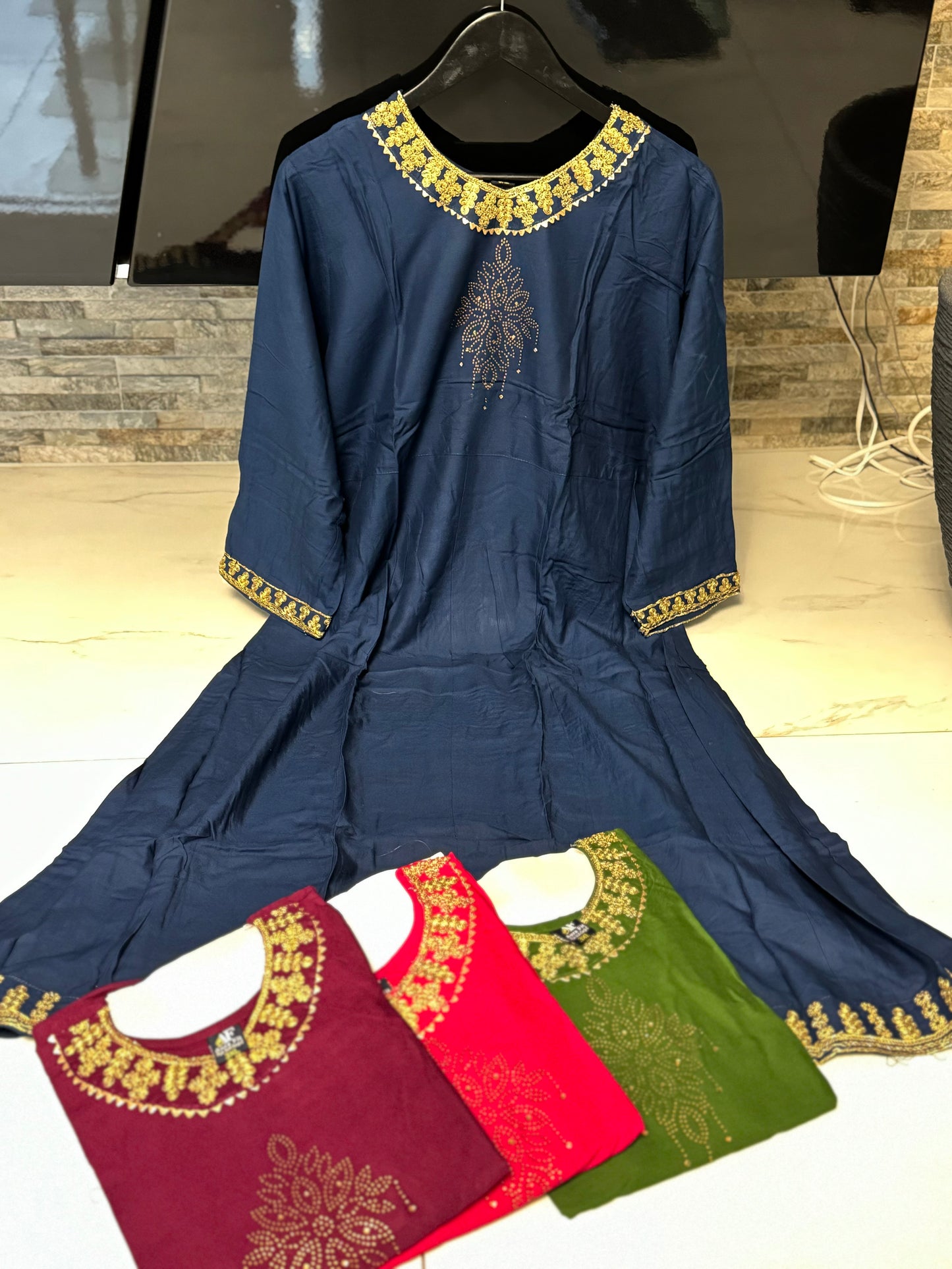 Kurti „Maruja“
