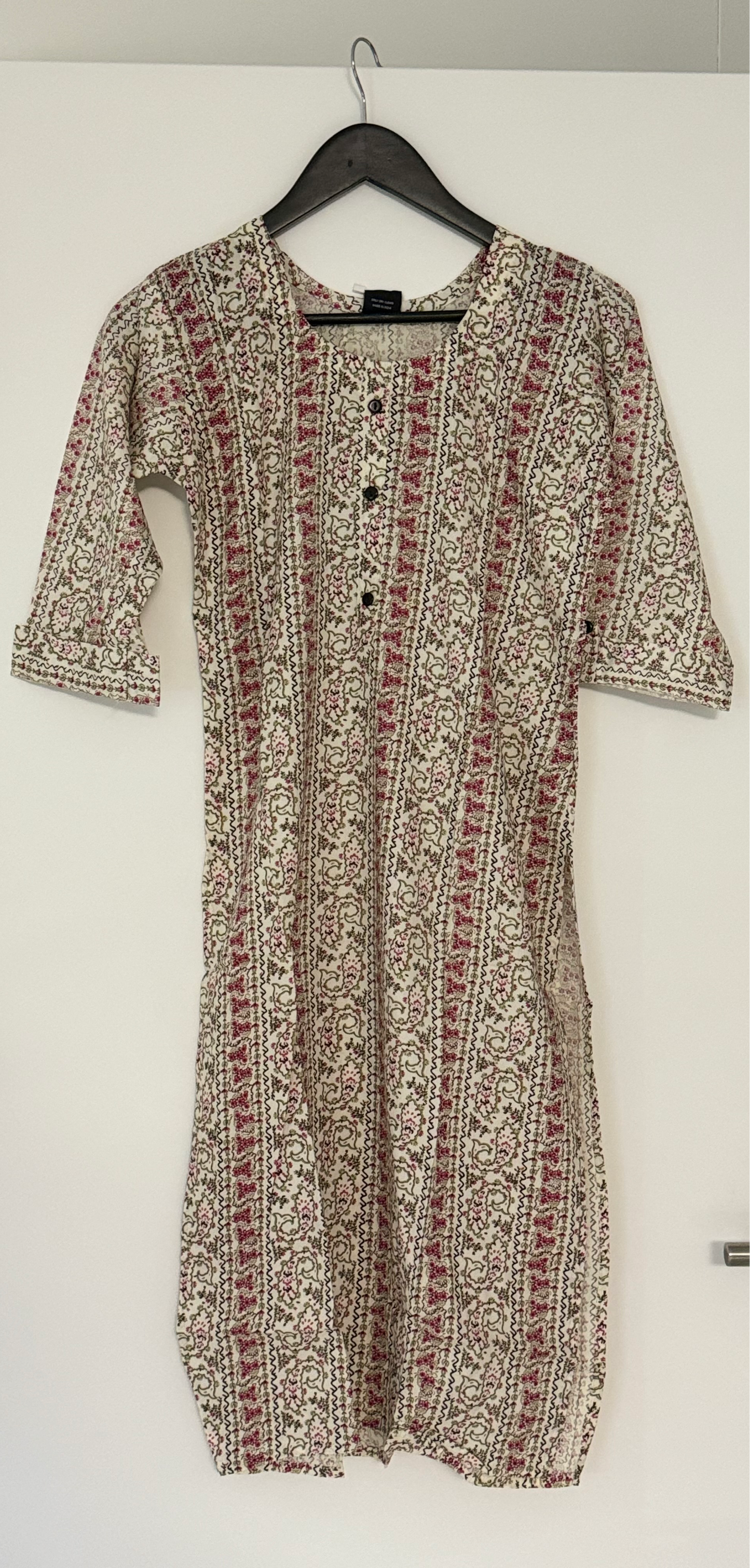 Kurti „Raya“