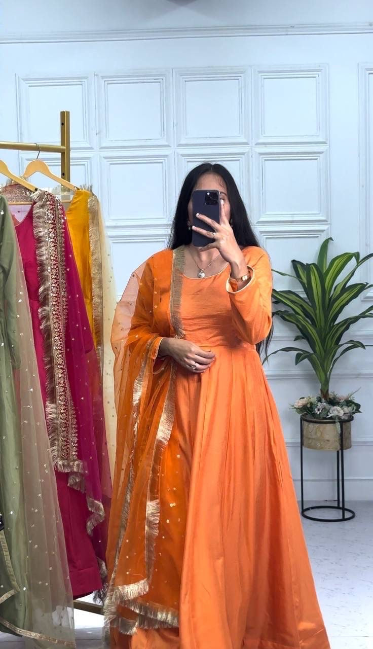 Salwar „Vichithira“