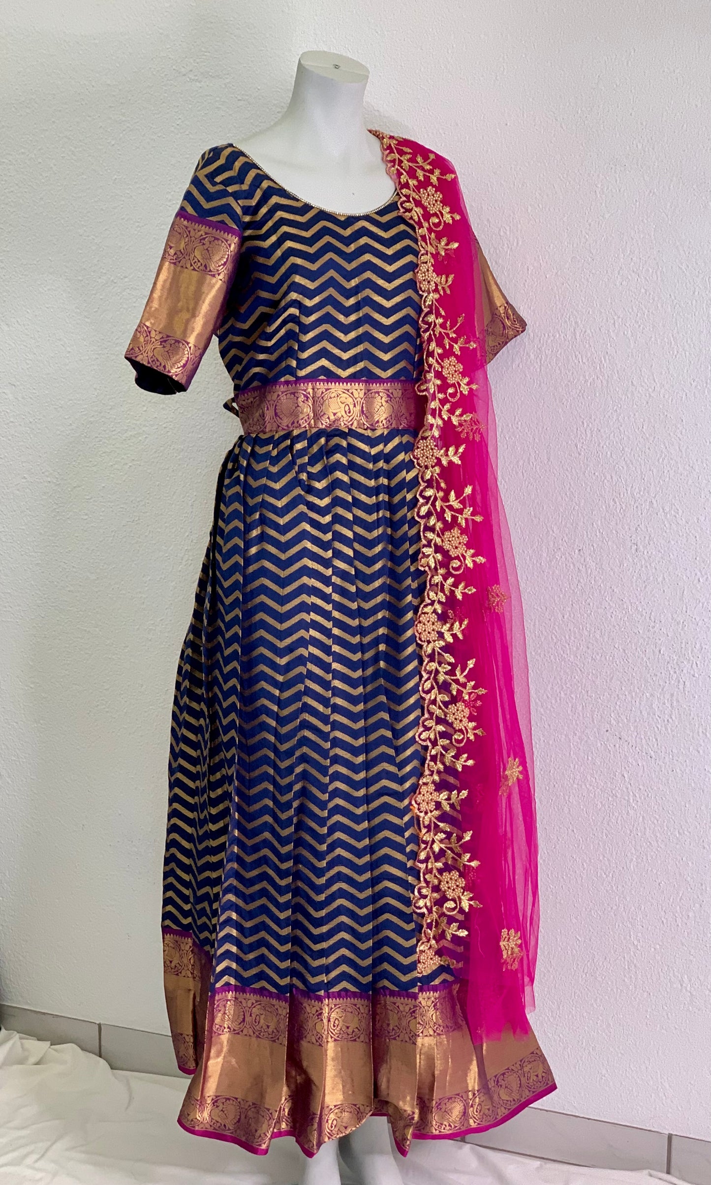 Salwar „Rana“