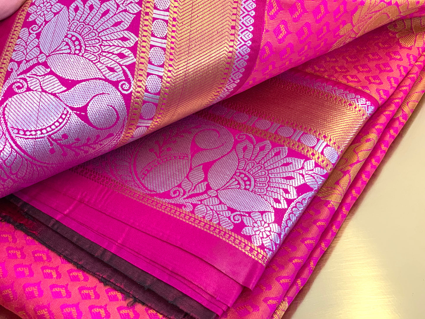 Pattu Saree „Ishara“
