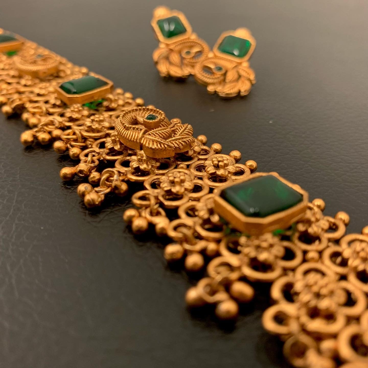 Traditional Choker „Rina“