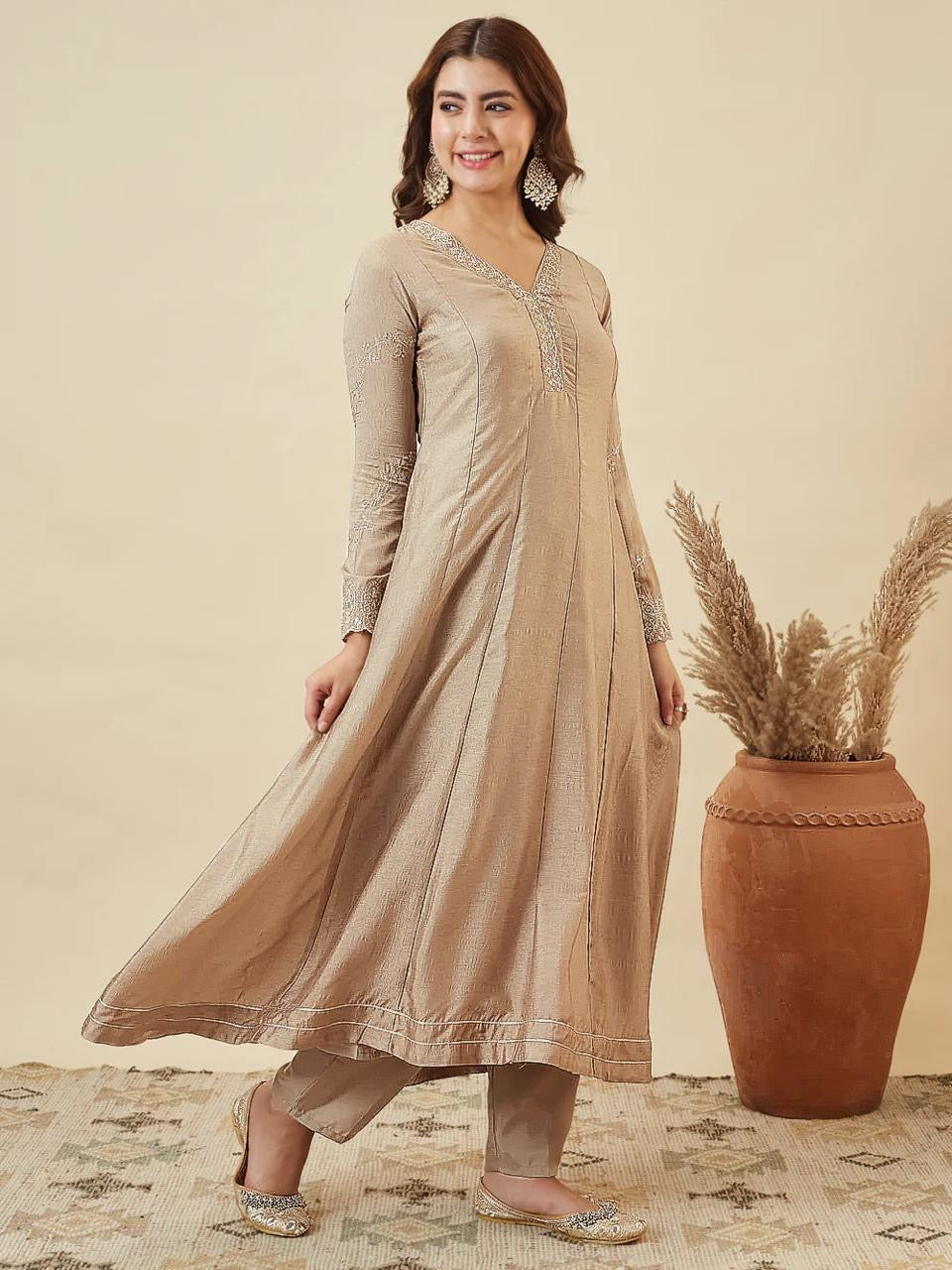 Salwar „Tharaka“