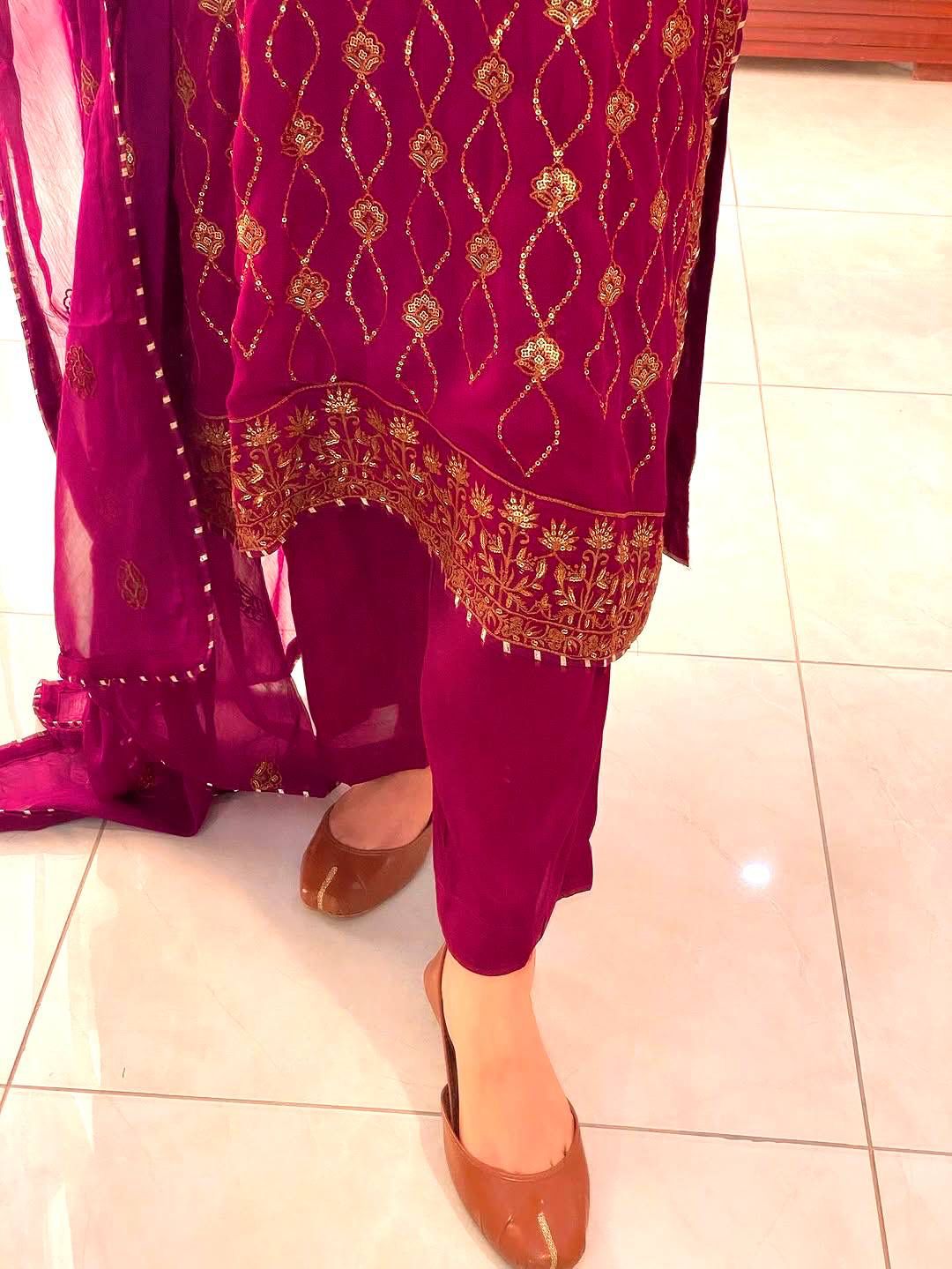 Salwar „Saisha“